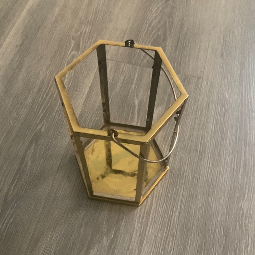 Lantern candle holder